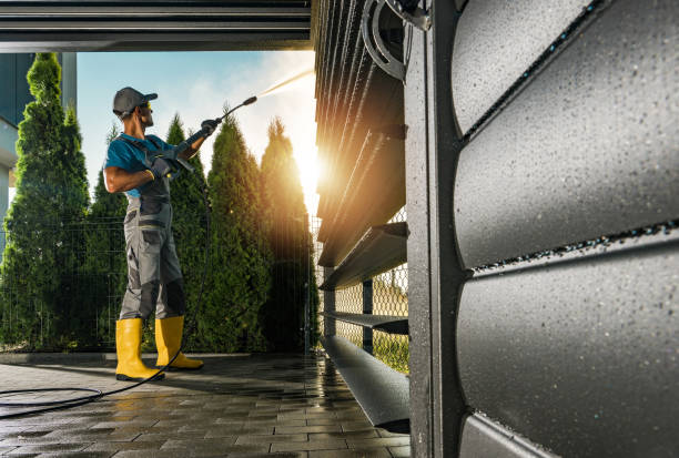 Post-Construction Pressure Washing in Wind Point, WI